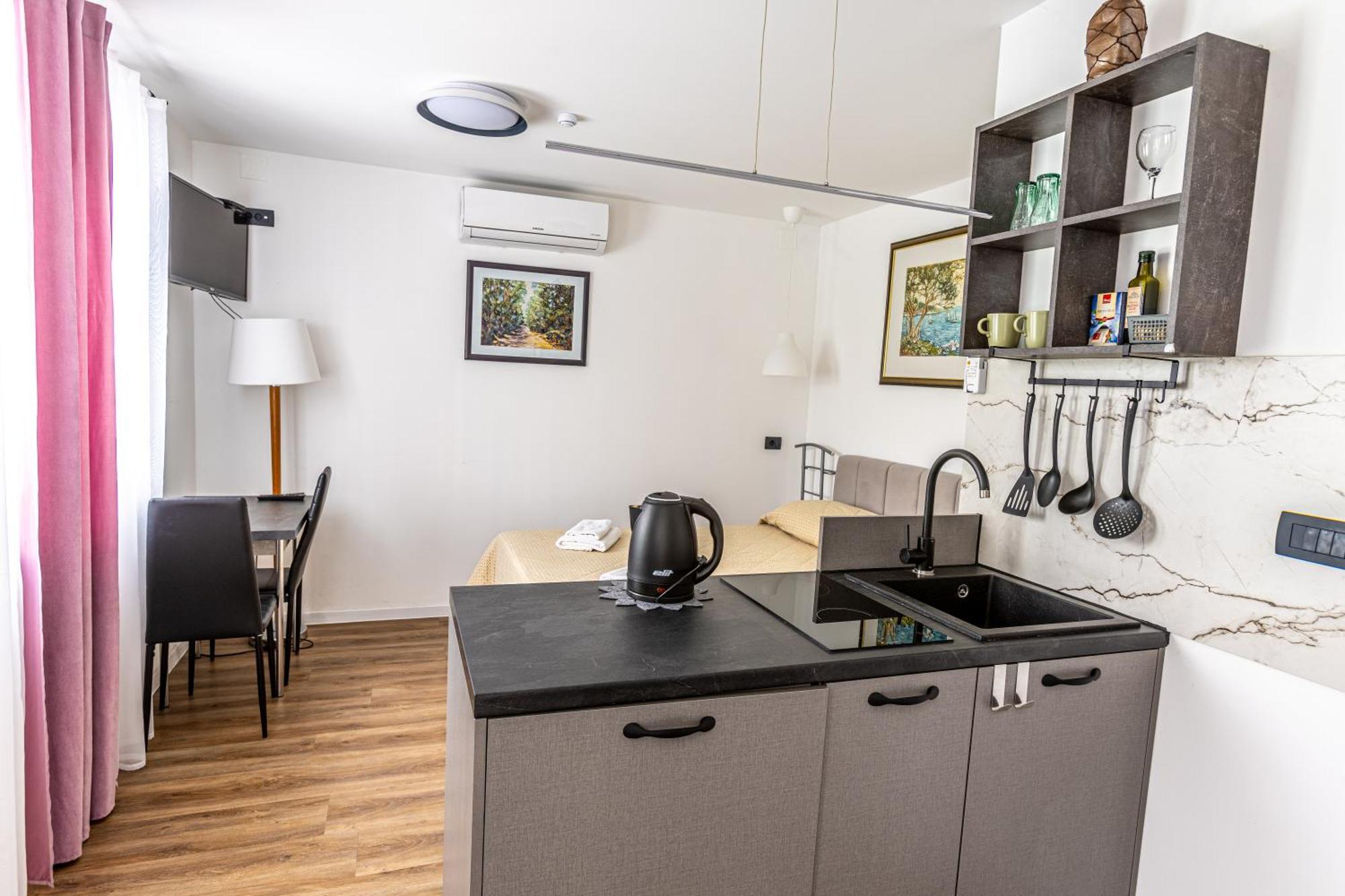 Inn The Center Zagreb Studio Apartment Eksteriør billede